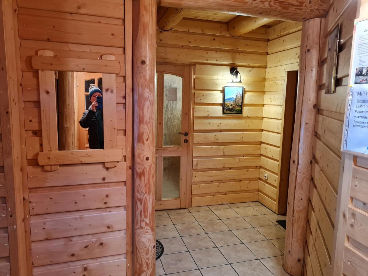 Penzion Mala Fatra U Durka ジリナ エクステリア 写真