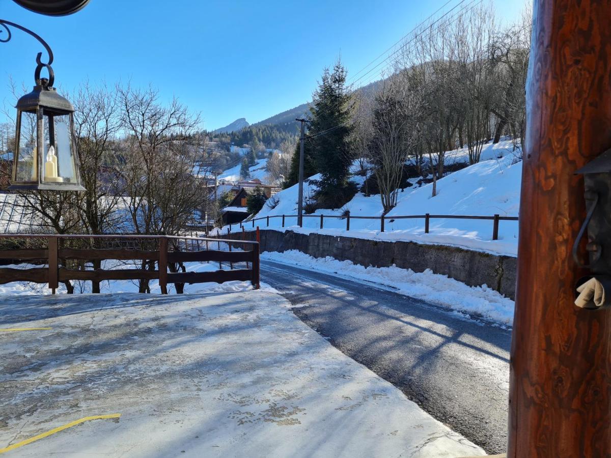 Penzion Mala Fatra U Durka ジリナ エクステリア 写真